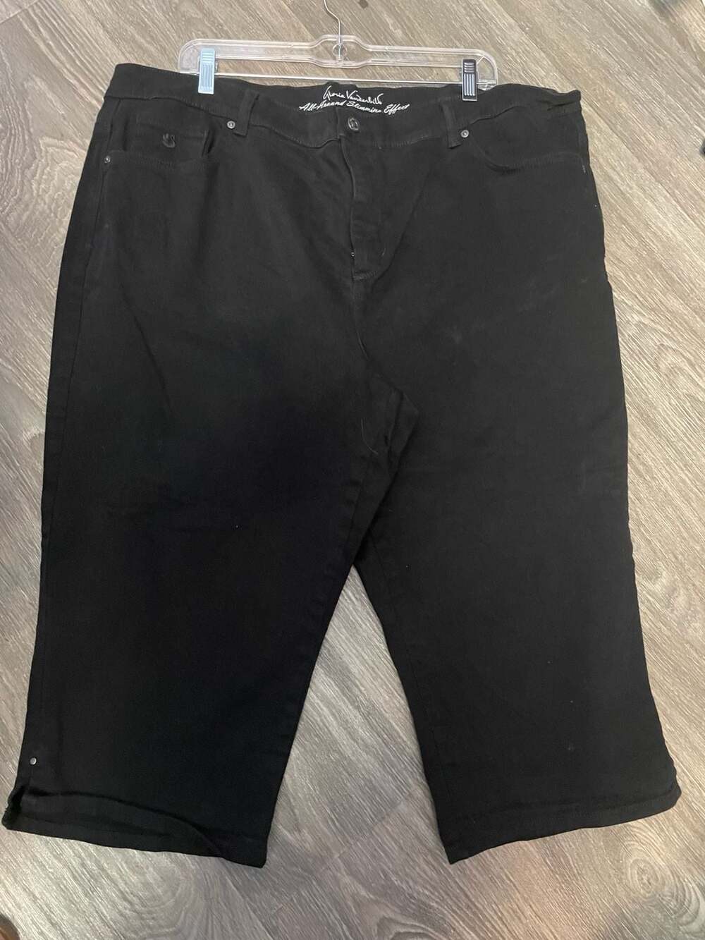 Gloria Vanderbilt All-Around Slimming Effect Black Denim Shorts Size 20W